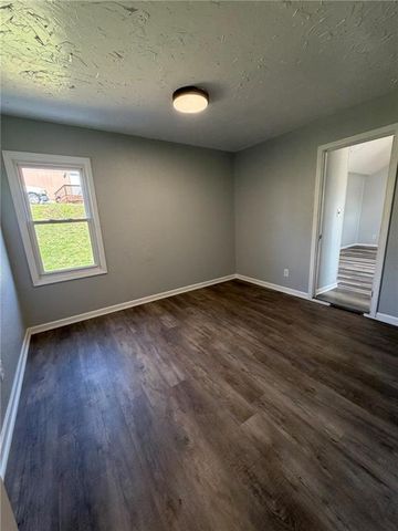 4929 Freeman Avenue, Kansas City, KS 66102