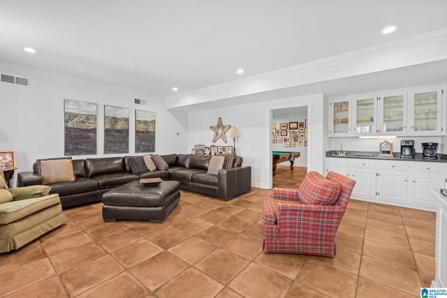 701 OAKLINE CIRCLE, Hoover, AL 35226