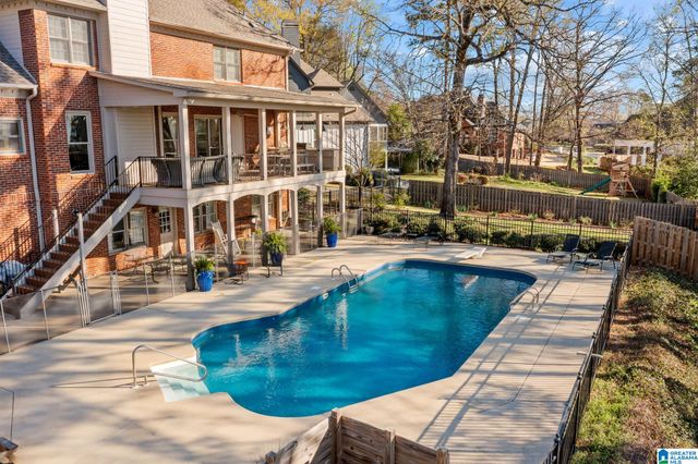 701 OAKLINE CIRCLE, Hoover, AL 35226