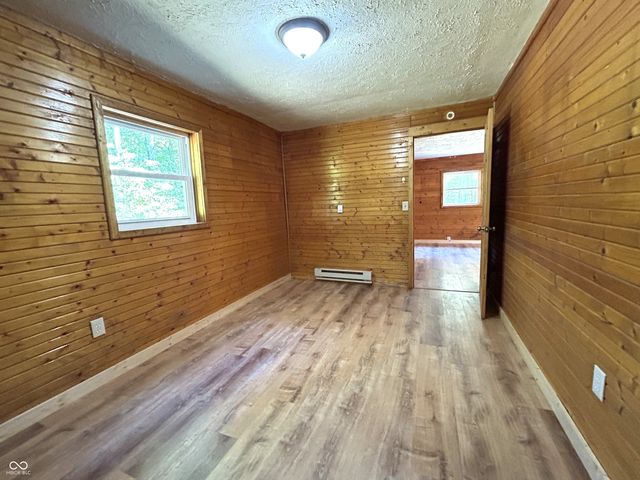 1040 N Cherry Blossom Lane, North Vernon, IN 47265