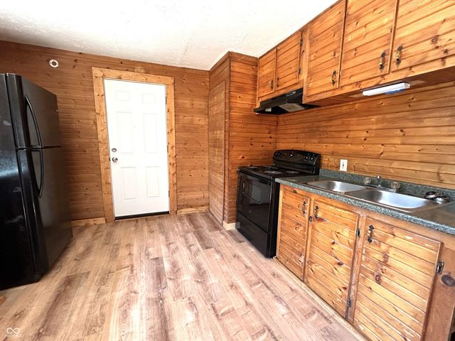 1040 N Cherry Blossom Lane, North Vernon, IN 47265