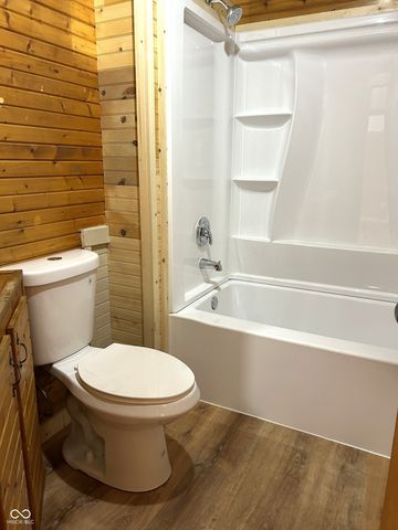 1040 N Cherry Blossom Lane, North Vernon, IN 47265