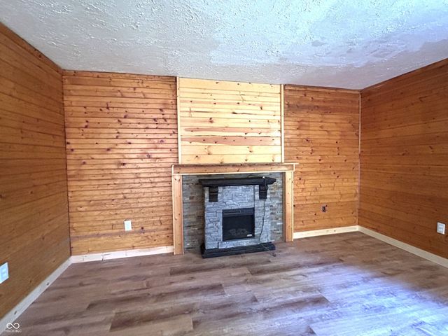 1040 N Cherry Blossom Lane, North Vernon, IN 47265