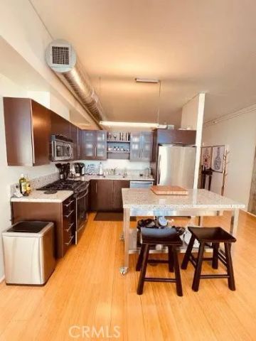 1111 S Grand 1015, Los Angeles, CA 90015