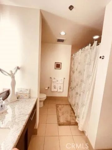 1111 S Grand 1015, Los Angeles, CA 90015