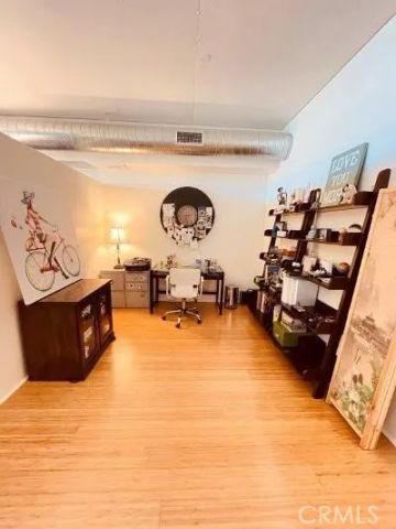 1111 S Grand 1015, Los Angeles, CA 90015