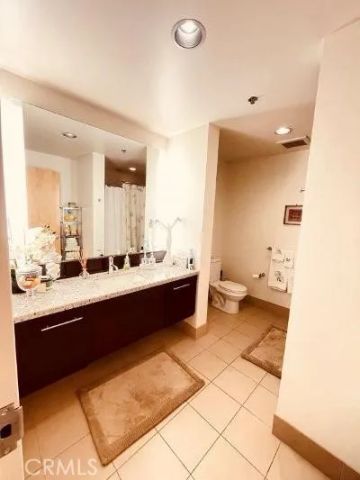 1111 S Grand 1015, Los Angeles, CA 90015