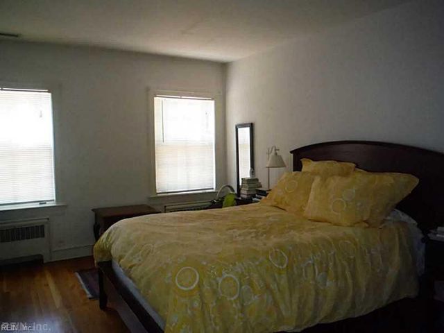 1040 S Lexan CRES, Norfolk, VA 23508