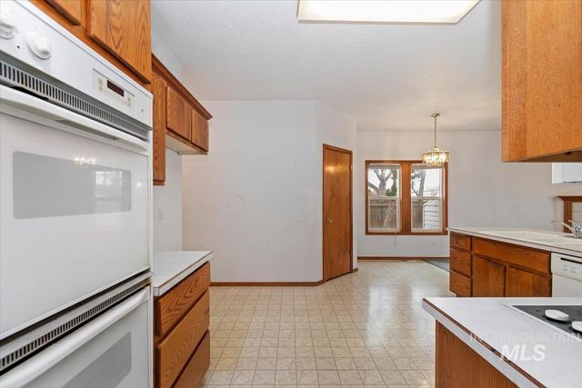 2305 E Oakridge St, Boise, ID 83716