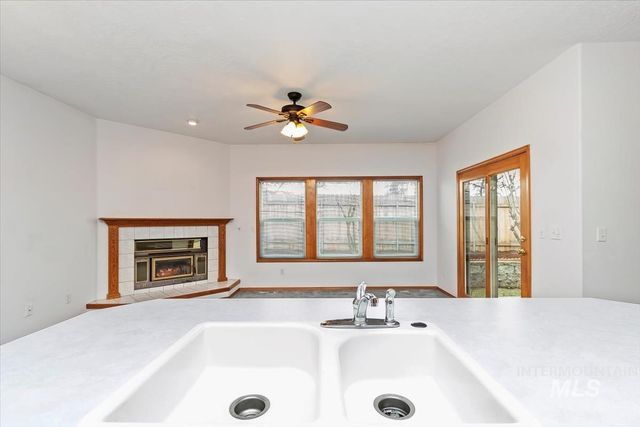 2305 E Oakridge St, Boise, ID 83716