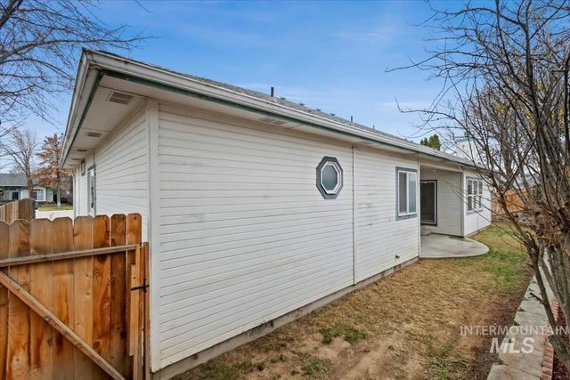 2305 E Oakridge St, Boise, ID 83716