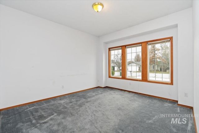 2305 E Oakridge St, Boise, ID 83716