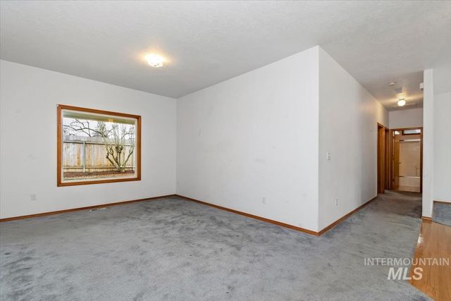 2305 E Oakridge St, Boise, ID 83716