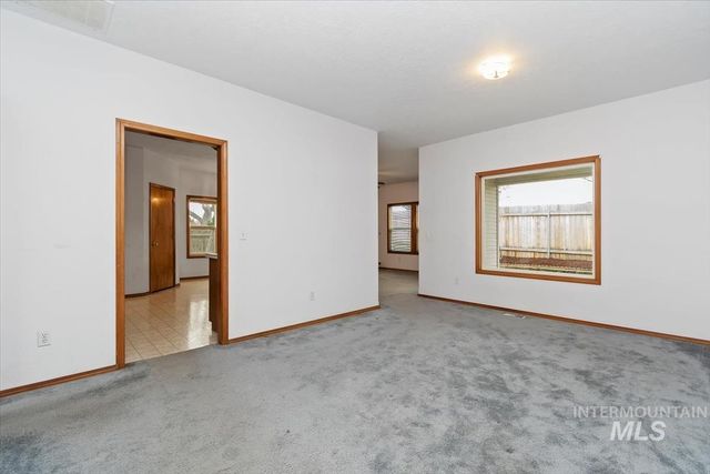 2305 E Oakridge St, Boise, ID 83716