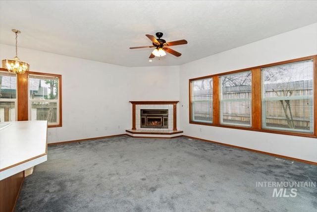 2305 E Oakridge St, Boise, ID 83716