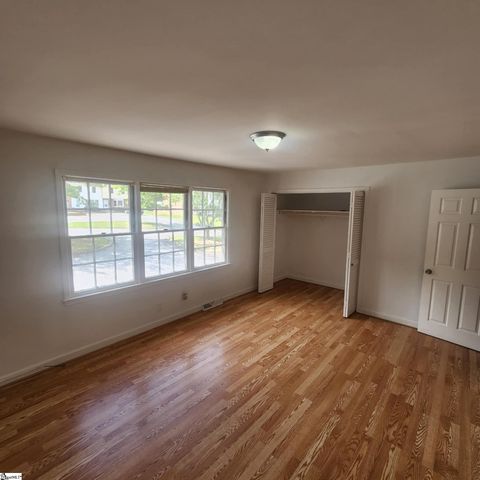 62 Pine Creek Court Extension, Greenville, SC 29605