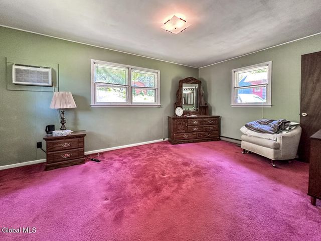 47 Hanneford Road, Queensbury, NY 12804