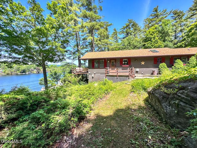 47 Hanneford Road, Queensbury, NY 12804