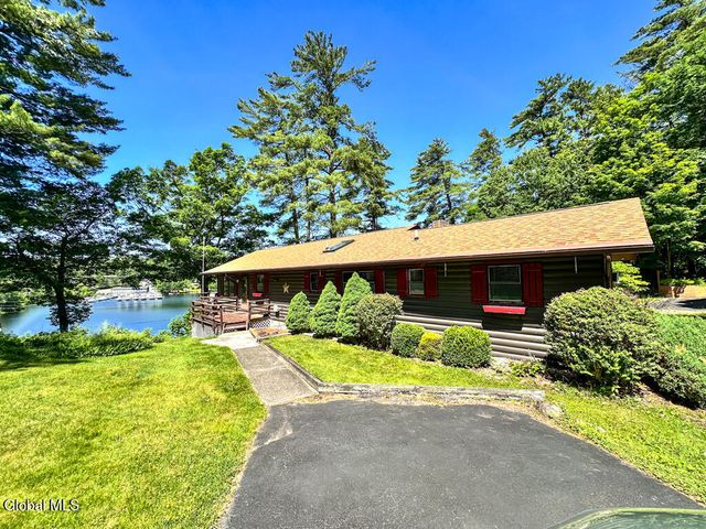 47 Hanneford Road, Queensbury, NY 12804
