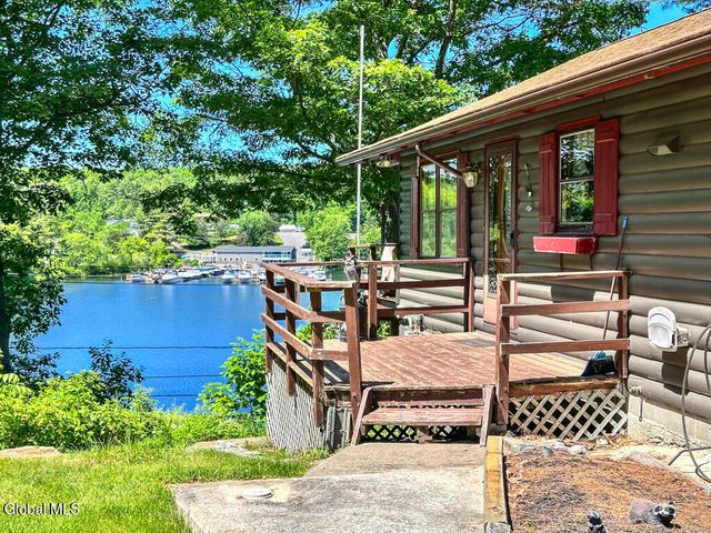 47 Hanneford Road, Queensbury, NY 12804