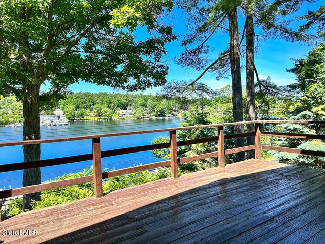 47 Hanneford Road, Queensbury, NY 12804