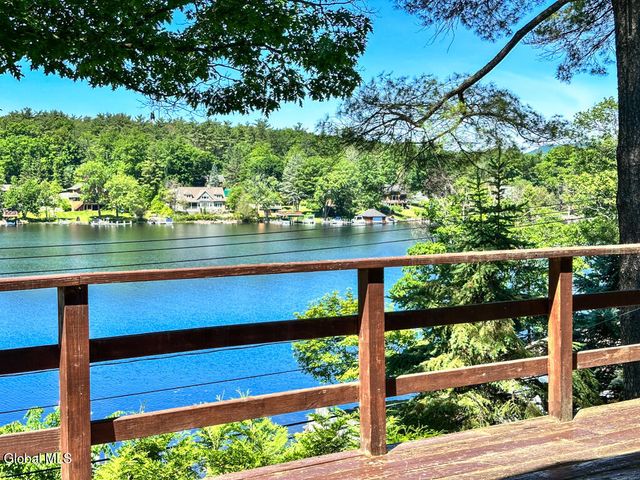 47 Hanneford Road, Queensbury, NY 12804