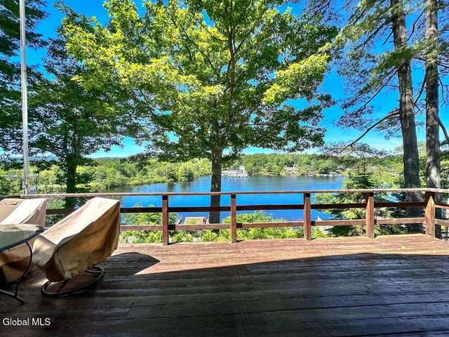 47 Hanneford Road, Queensbury, NY 12804