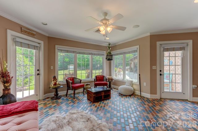 8106 Breezy Hill Drive, Browns Summit, NC 27214