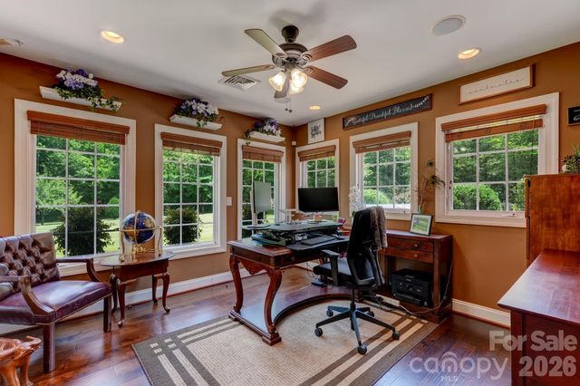 8106 Breezy Hill Drive, Browns Summit, NC 27214