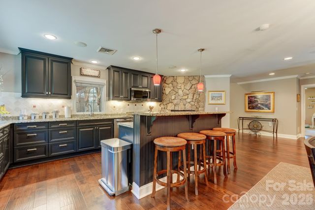 8106 Breezy Hill Drive, Browns Summit, NC 27214