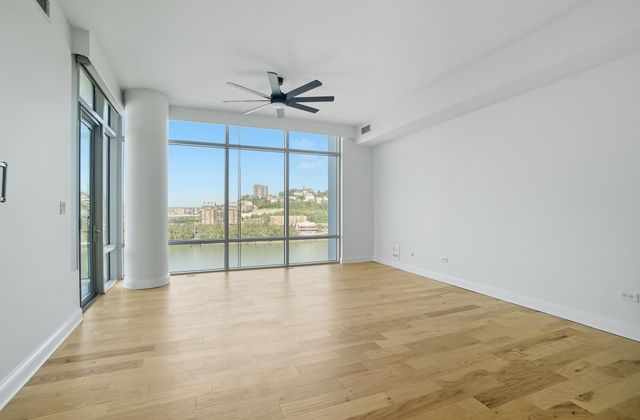 400 Riverboat Row, 1102, Newport, KY 41071