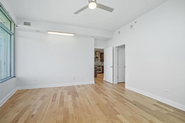 400 Riverboat Row, 1102, Newport, KY 41071