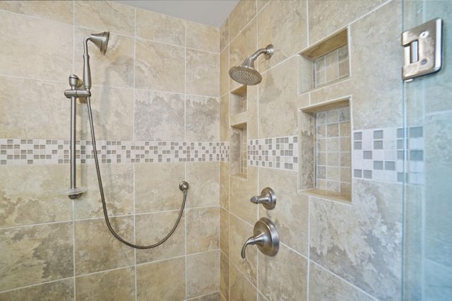 400 Riverboat Row, 1102, Newport, KY 41071