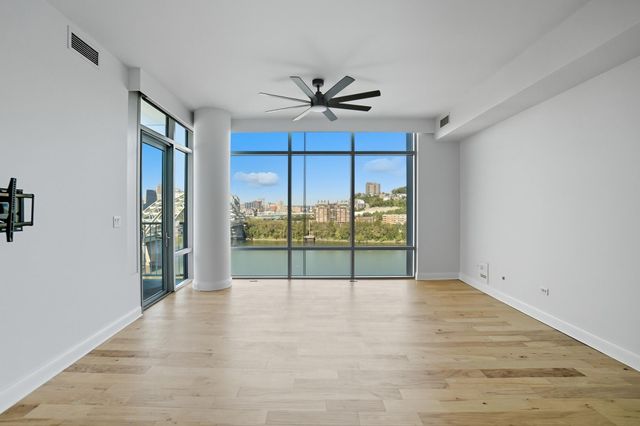 400 Riverboat Row, 1102, Newport, KY 41071