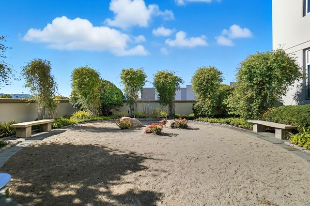 400 Riverboat Row, 1102, Newport, KY 41071