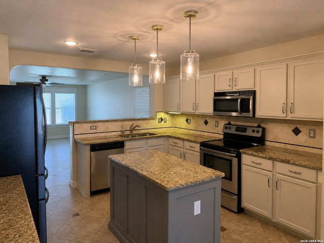 4023 Ashleaf Pecan, San Antonio, TX 78261