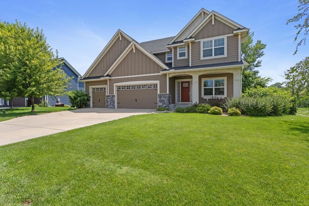 16609 Markley Lake Drive SE, Prior Lake, MN 55372