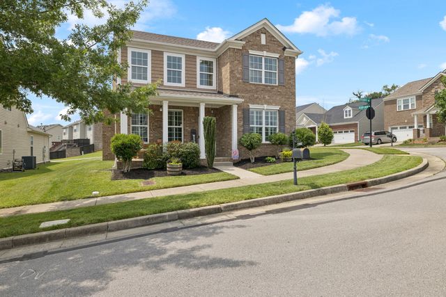 1300 Riverbirch Way, Hermitage, TN 37076