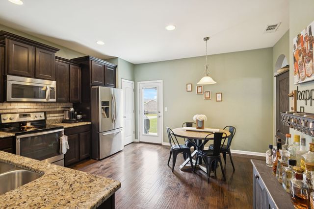 1300 Riverbirch Way, Hermitage, TN 37076