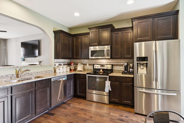1300 Riverbirch Way, Hermitage, TN 37076