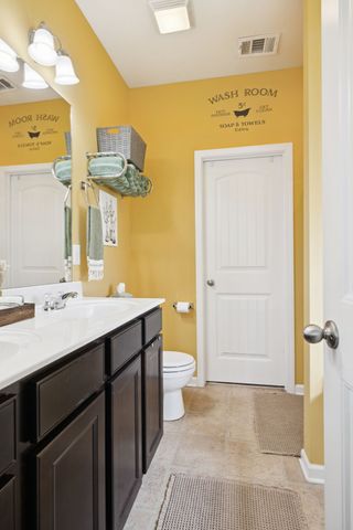 1300 Riverbirch Way, Hermitage, TN 37076