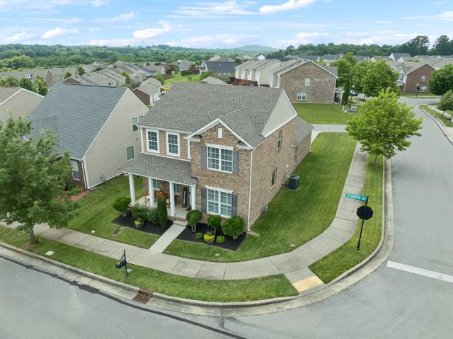1300 Riverbirch Way, Hermitage, TN 37076