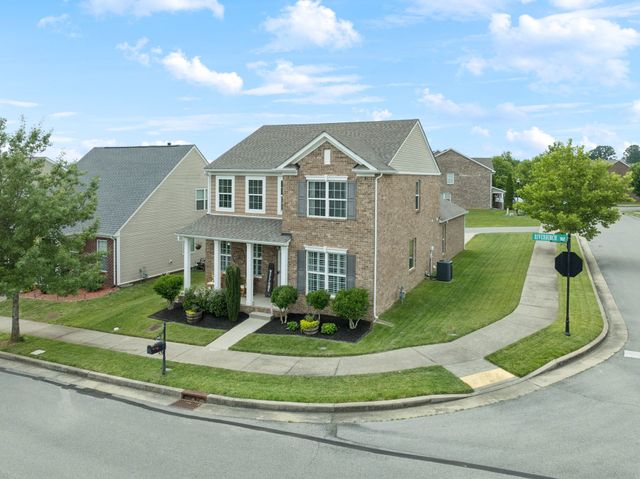 1300 Riverbirch Way, Hermitage, TN 37076