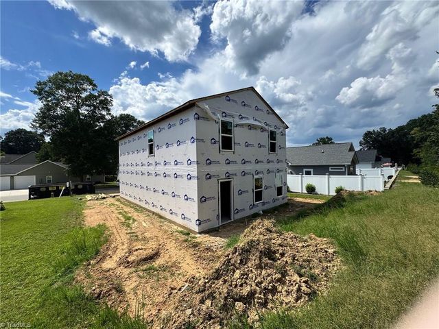 332 Poppy Court, Eden, NC 27288
