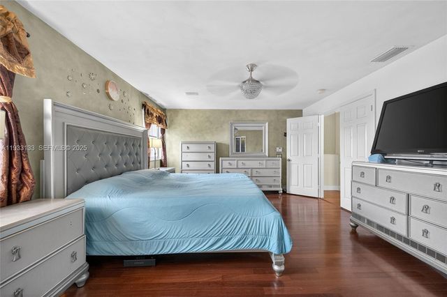 1162 Fairfield Meadows Dr, Weston, FL 33327