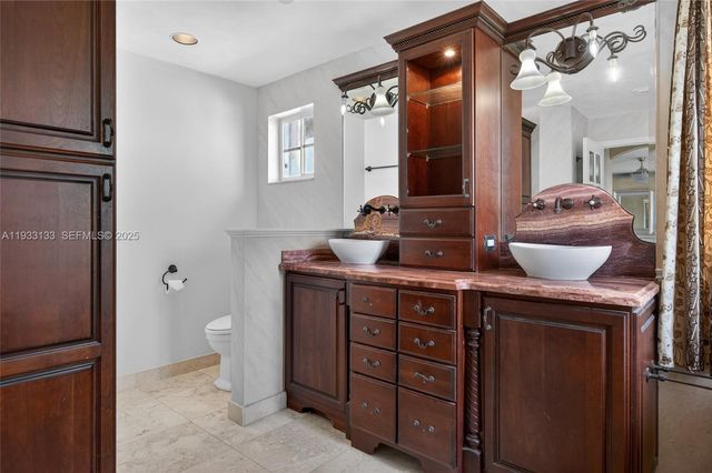 1162 Fairfield Meadows Dr, Weston, FL 33327