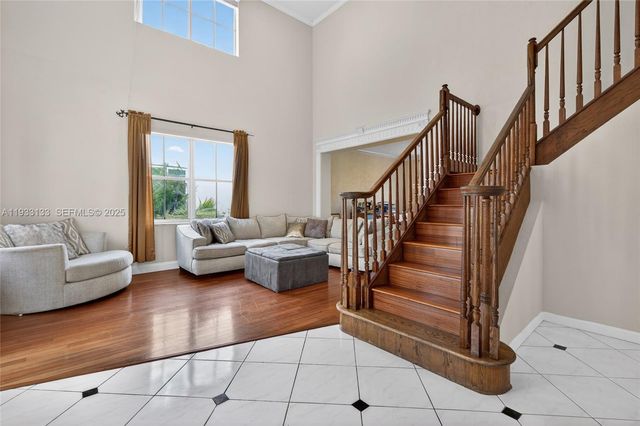 1162 Fairfield Meadows Dr, Weston, FL 33327