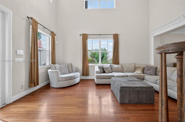 1162 Fairfield Meadows Dr, Weston, FL 33327