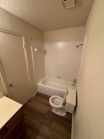 7814 Estates Way, Rowlett, TX 75089