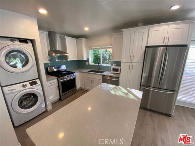 3422 Holyoke Drive, Los Angeles, CA 90065